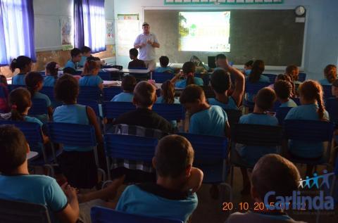 Ação: Palestra realizada na Escola Estadual Frei Caneca 